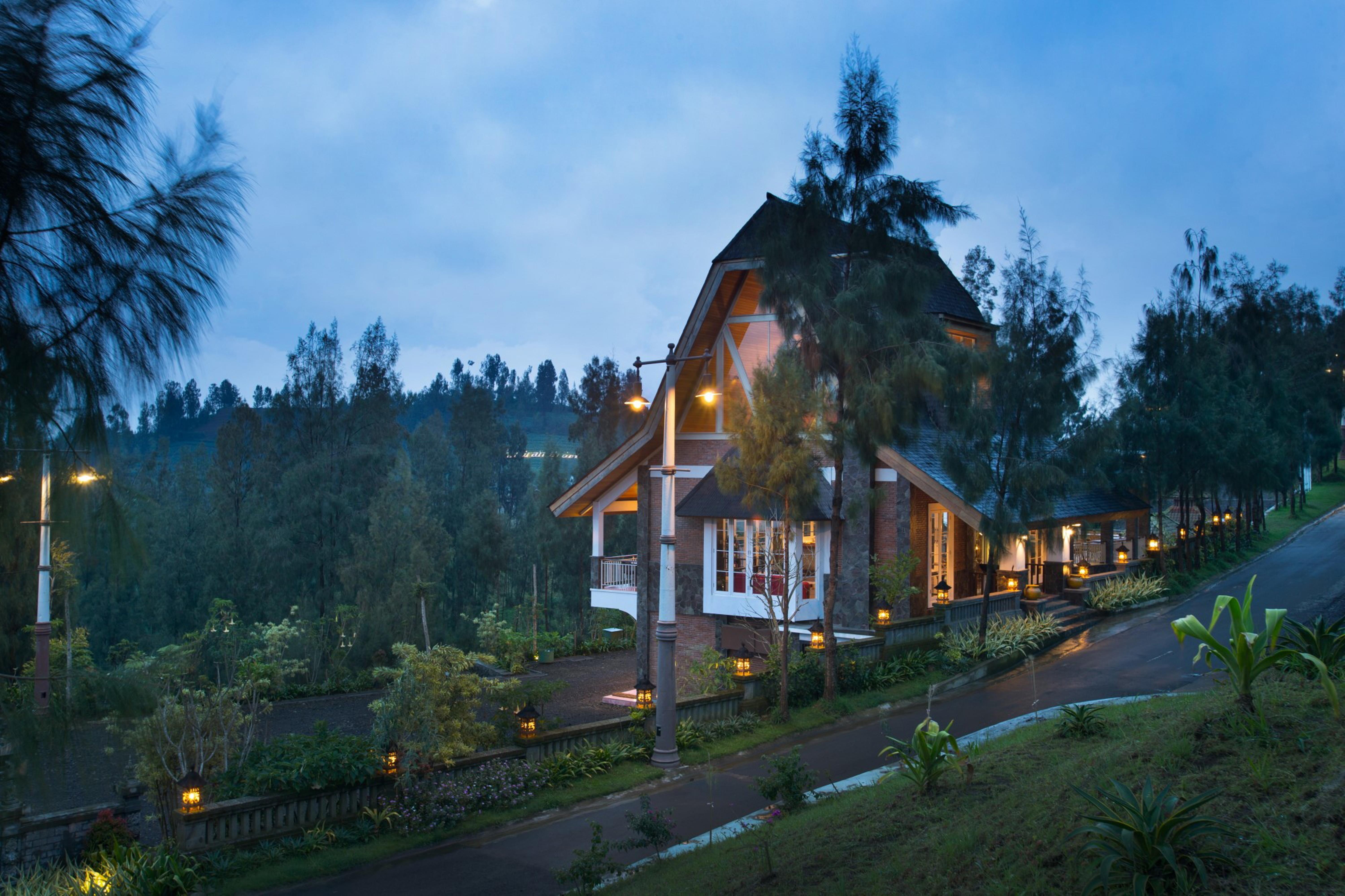 Plataran Bromo Hotel Exterior photo